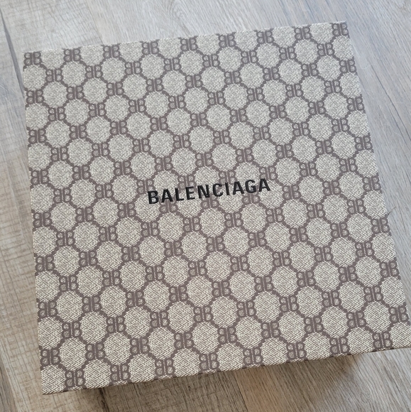 Balenciaga x Gucci The Hacker Project Camera Bag - Picture 2 of 9